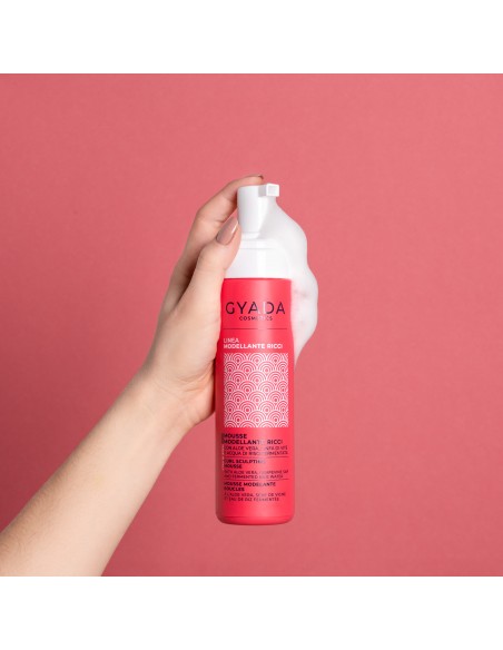 Spuma de par pentru modelarea buclelor, 200ml – Gyada Cosmetics